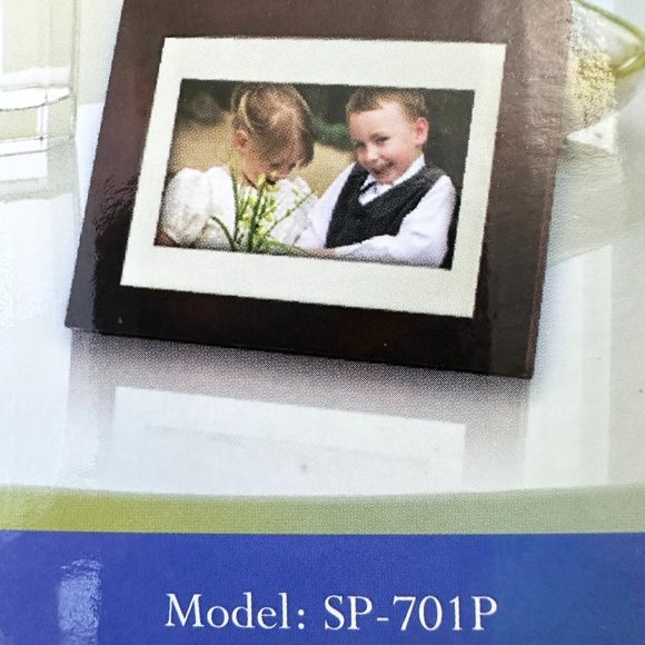 SHOMi 7" LED Digital Picture Frame Brand New, Plug & Play No PC Required - Picture 2 of 3